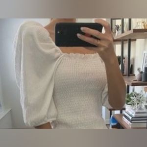 H&M Smocked puff short sleeve crop top 🤍